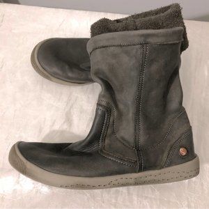 Fly London Softinos Leather Booties Sz 6